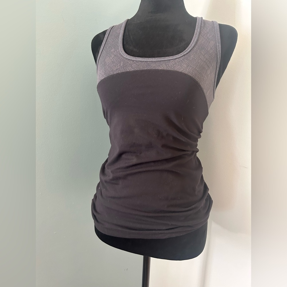 NWOT BENCH T BACK ROCK FACE MUSCLE TANK